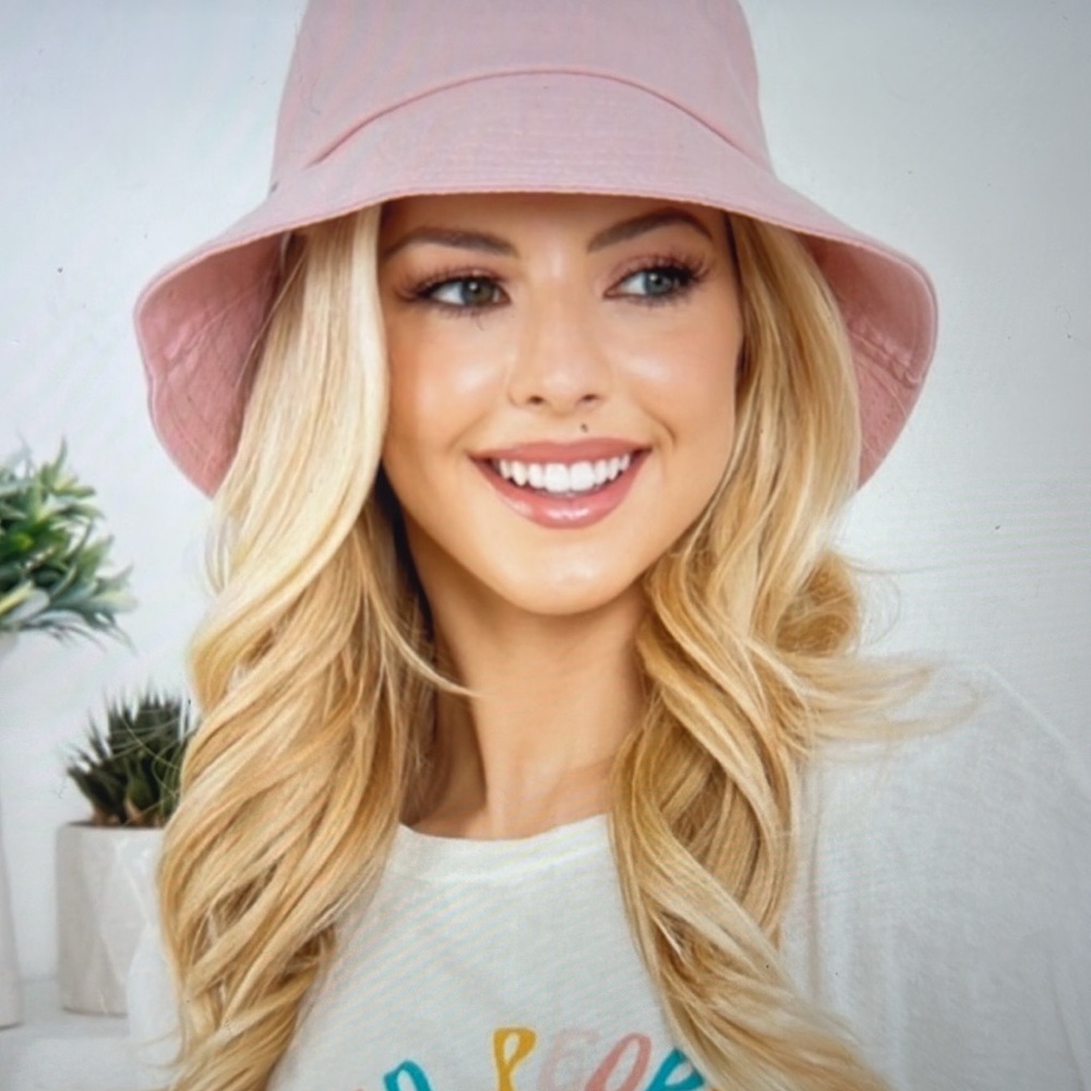 ❣️5 items $25 Ready for the beach 🏖️ 🌺 Marcellas Boutique 
Coastal Bucket hat 🆕 - Picture 2 of 8